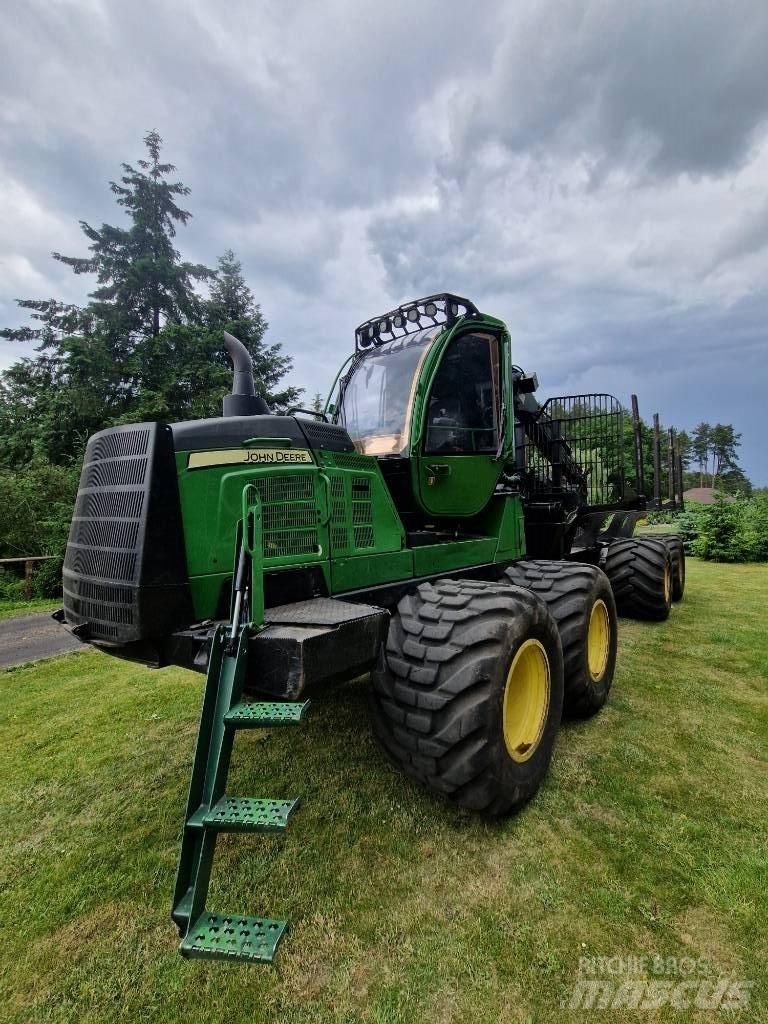 John Deere 1110G Forvarderi