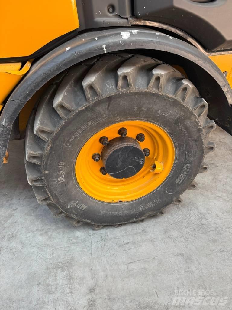 JCB 406 Utovarivači na kotačima