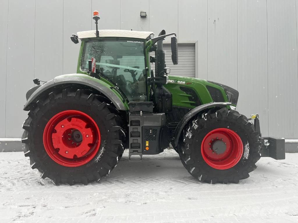 Fendt 828 Traktori