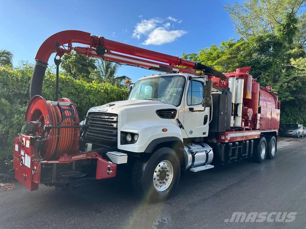 Freightliner 114 SD Kombiji / vakuumski kamioni