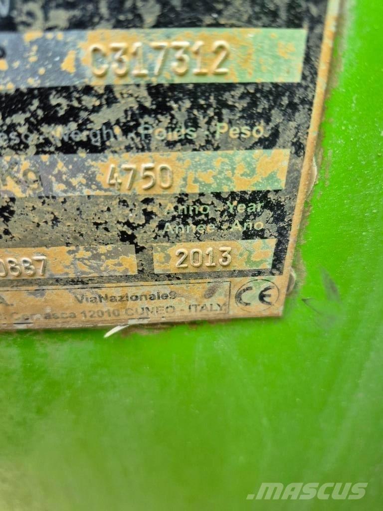 Merlo P 25.6 Teleskopski viličari