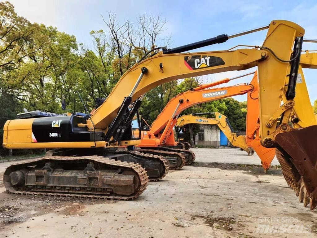 CAT 349 D2 Bageri gusjeničari
