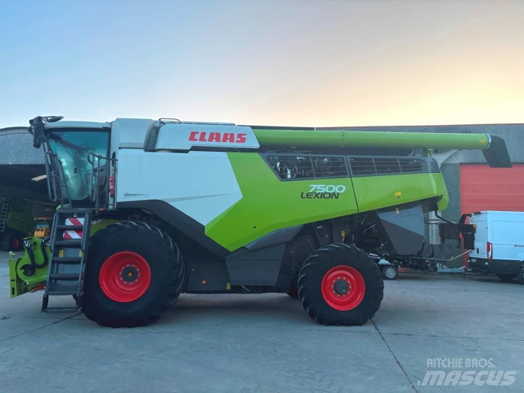 CLAAS Lexion 7500 Kombajni