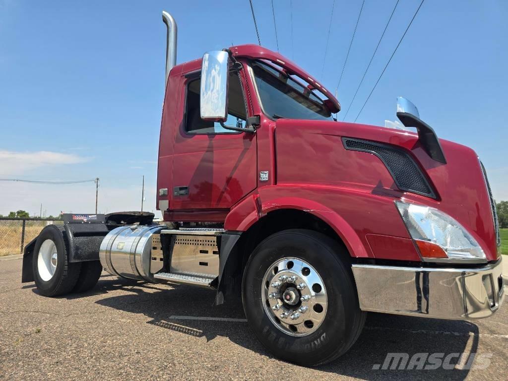 Volvo VNL 42 T300 Traktorske jedinice