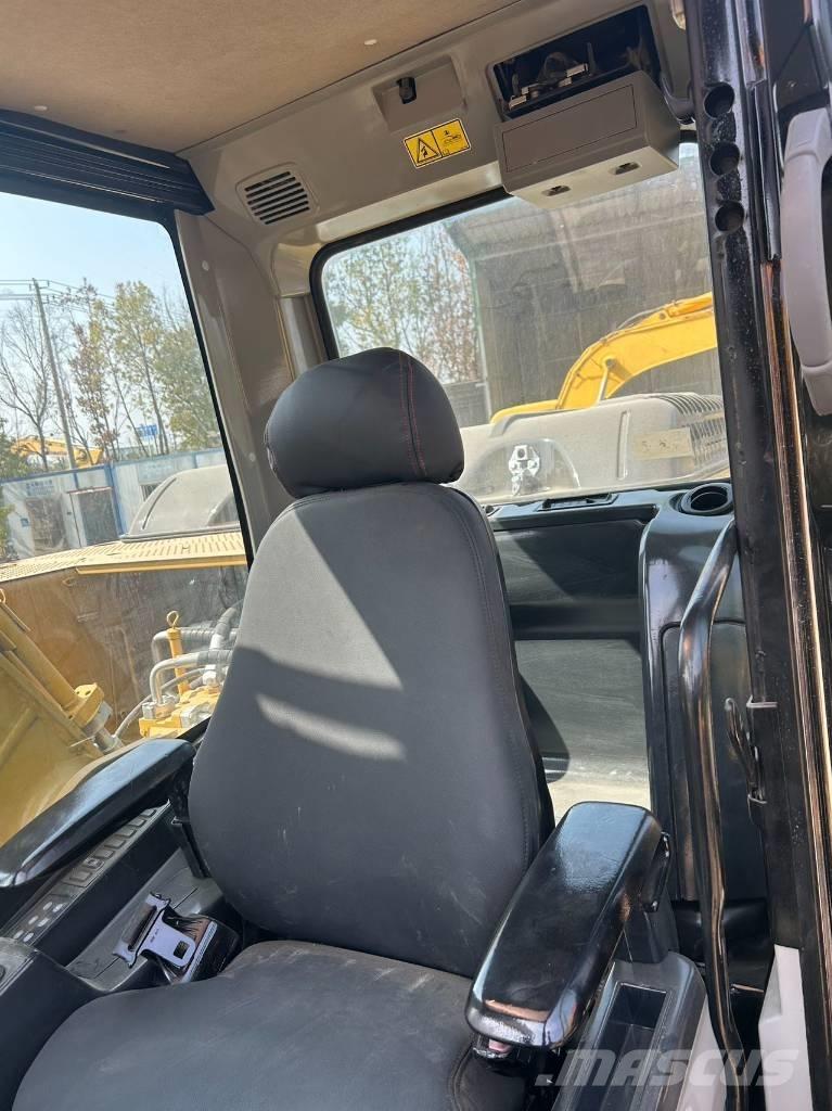 CAT 325 D Midi bageri 7t – 12t