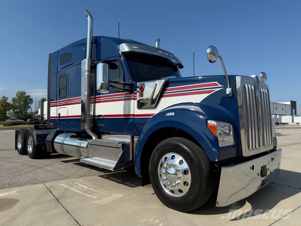 Kenworth W 990 Traktorske jedinice