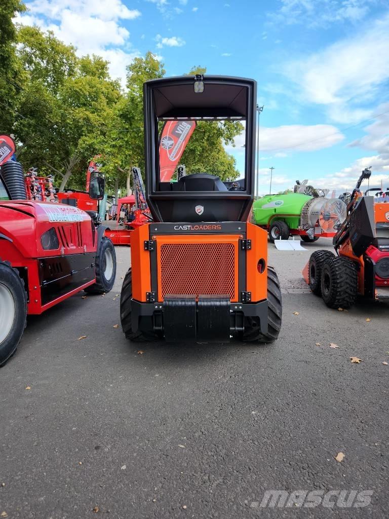 Castloaders 30T Kompaktni (mali) traktori