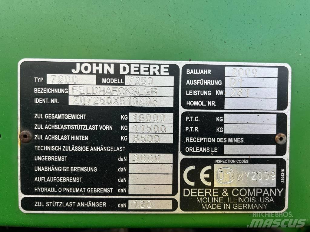 John Deere 7250 Strojevi za krmu na vlastiti pogon