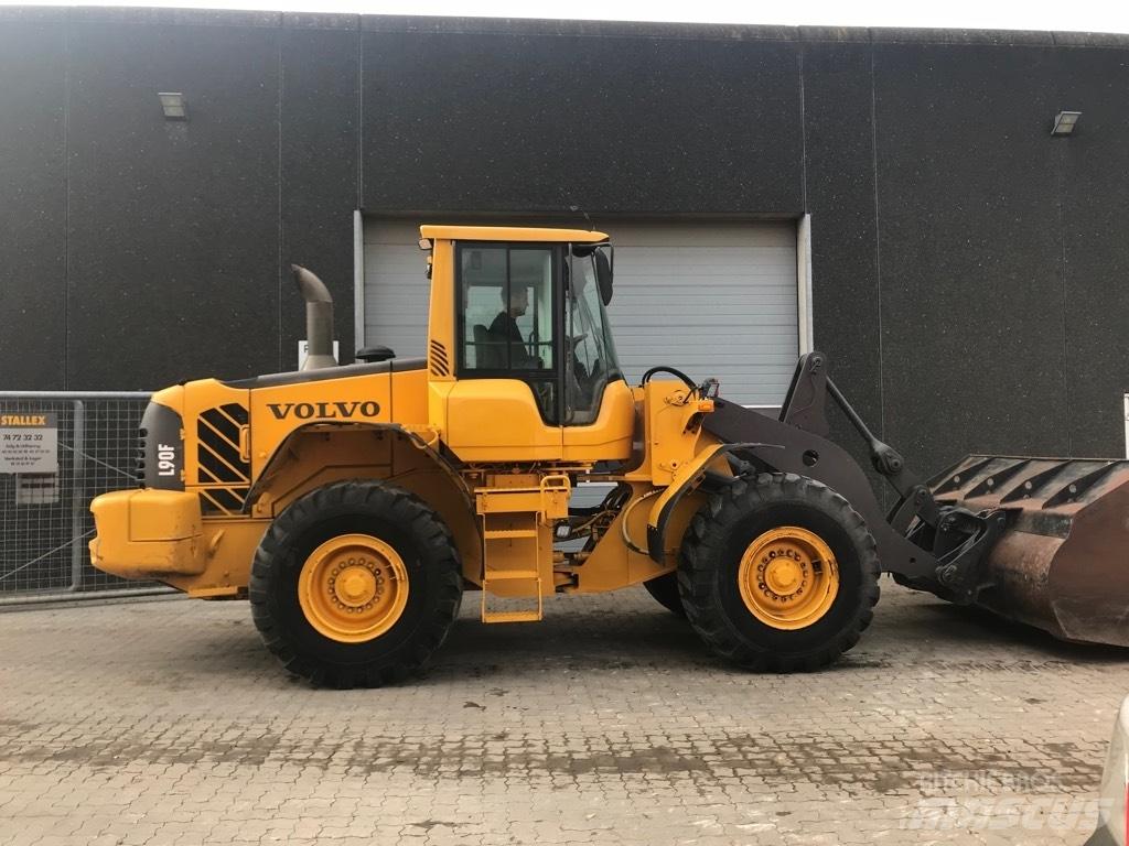 Volvo L90F Utovarivači na kotačima