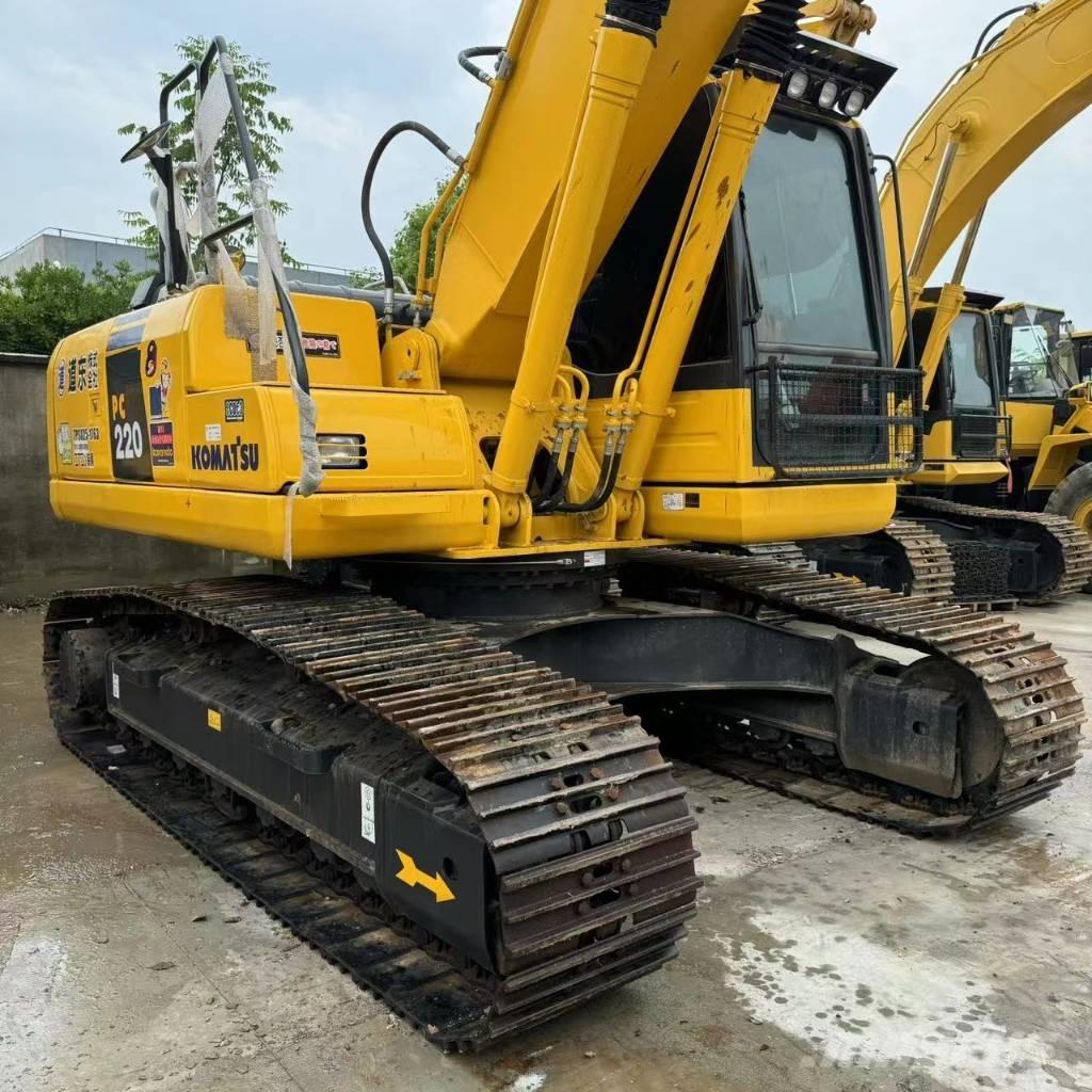 Komatsu PC 220-8 Bageri gusjeničari