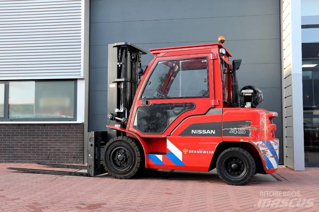 Nissan J1F4A45LY Plinski viličari