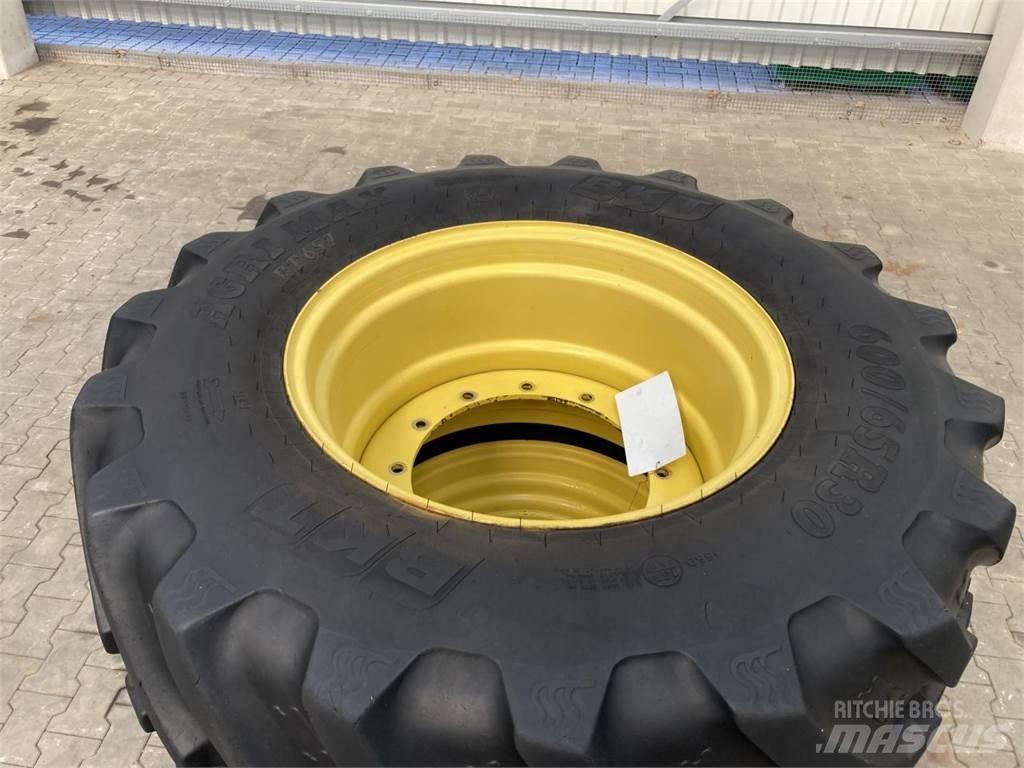 BKT 600/65R30 Gume, kotači i naplatci