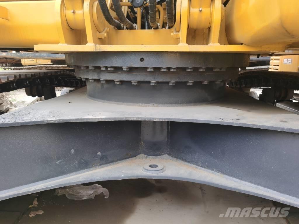 Komatsu PC 220-7 Bageri gusjeničari