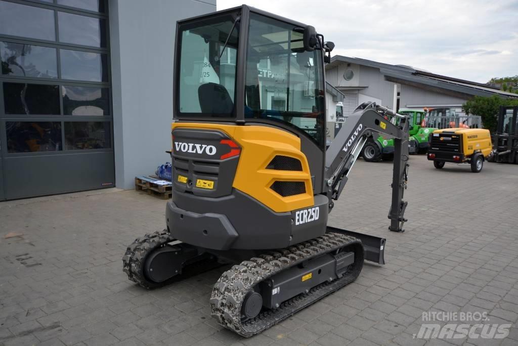 Volvo ECR 25 D Mini bageri <7t