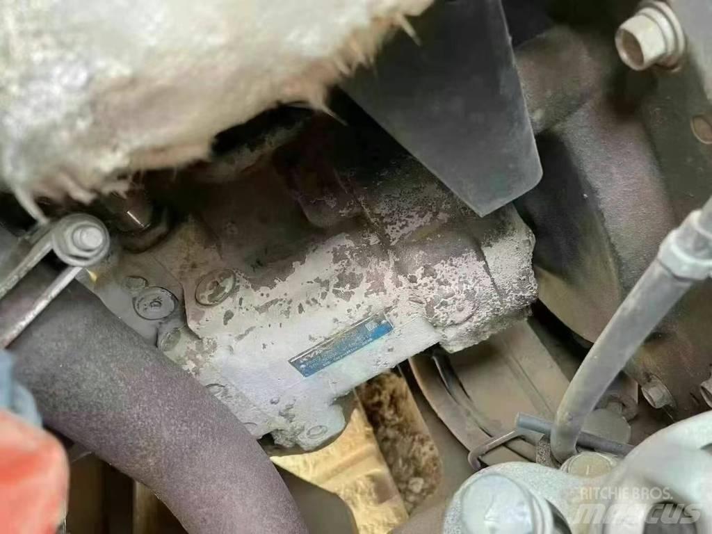 Kubota 165 Bageri gusjeničari