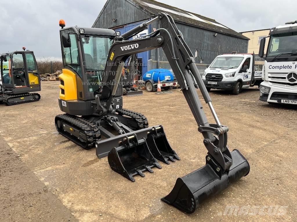 Volvo EC 27 D Mini bageri <7t