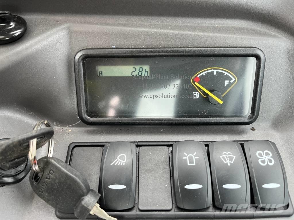 Volvo EC 27 D Mini bageri <7t