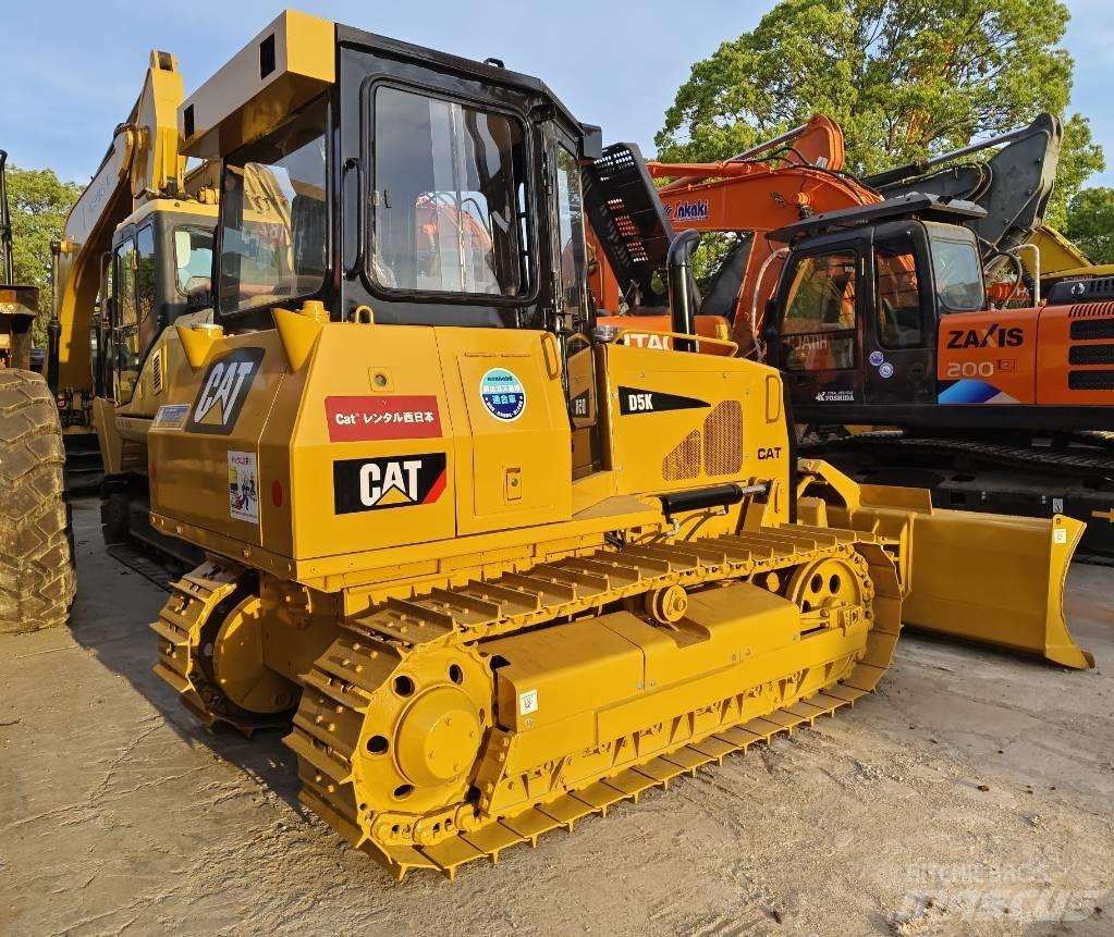 CAT D 5 K Buldožeri gusjeničari