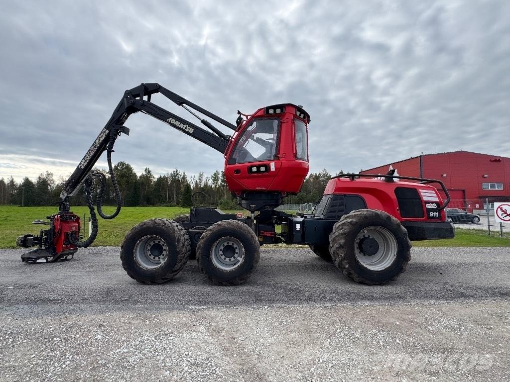 Komatsu 911 Harversteri