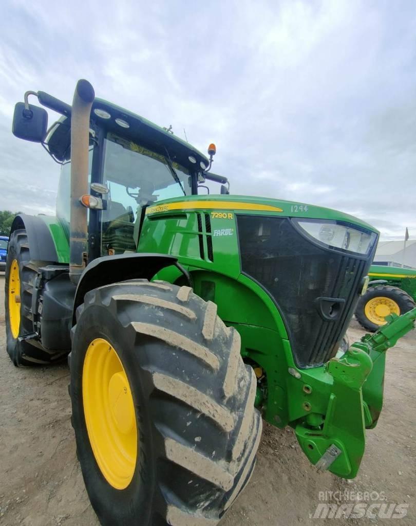 John Deere 7290 R Traktori