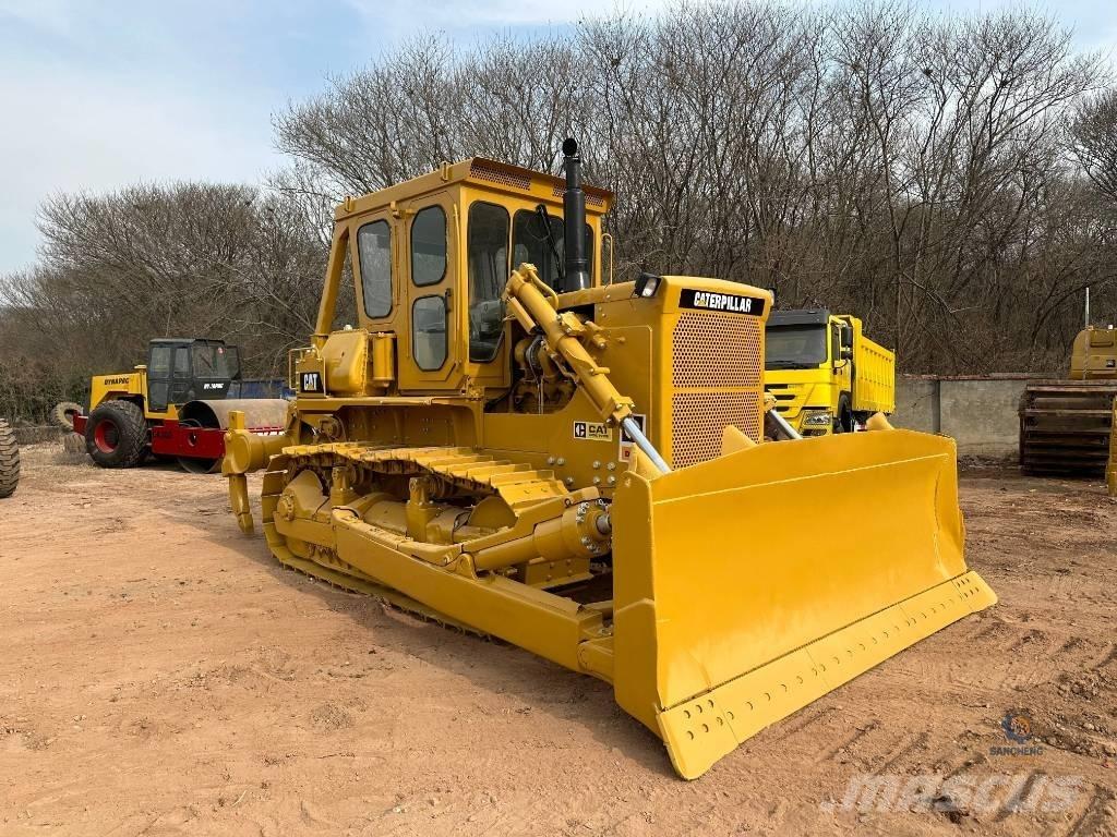 CAT D7G Buldožeri gusjeničari