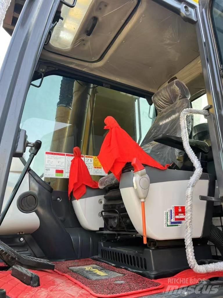 Komatsu 240-8 Bageri gusjeničari