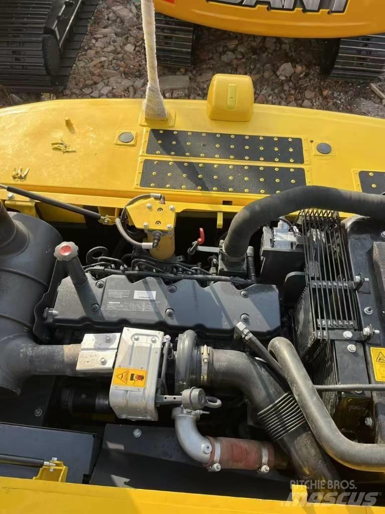 Komatsu 240-8 Bageri gusjeničari