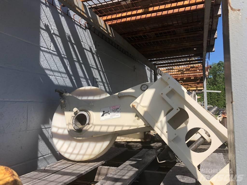 Demag AC 250-1 Rabljene dizalice za težak teren