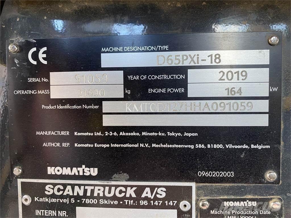 Komatsu D65PXI-18 Buldožeri gusjeničari