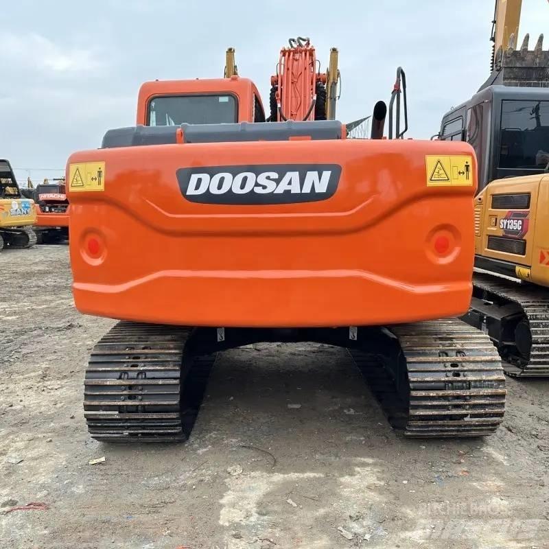 Doosan DX150 Bageri gusjeničari
