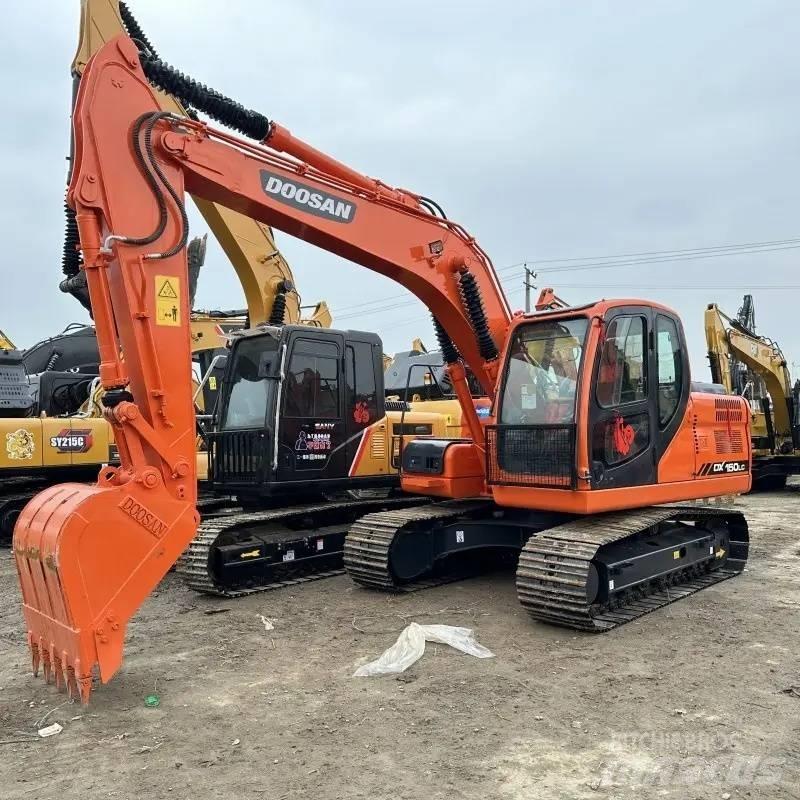 Doosan DX150 Bageri gusjeničari