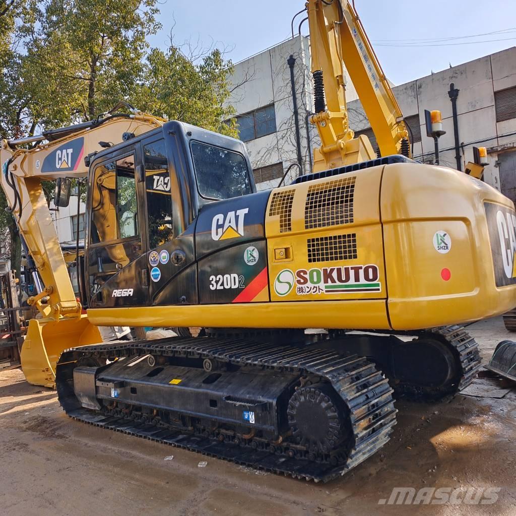 CAT 320 D2 Bageri gusjeničari