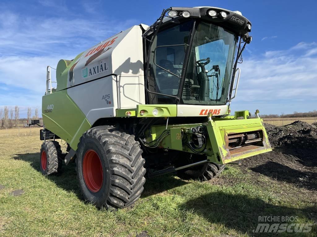 CLAAS Tucano 440 Kombajni