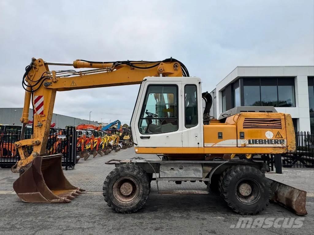 Liebherr A924 Bageri na kotačima
