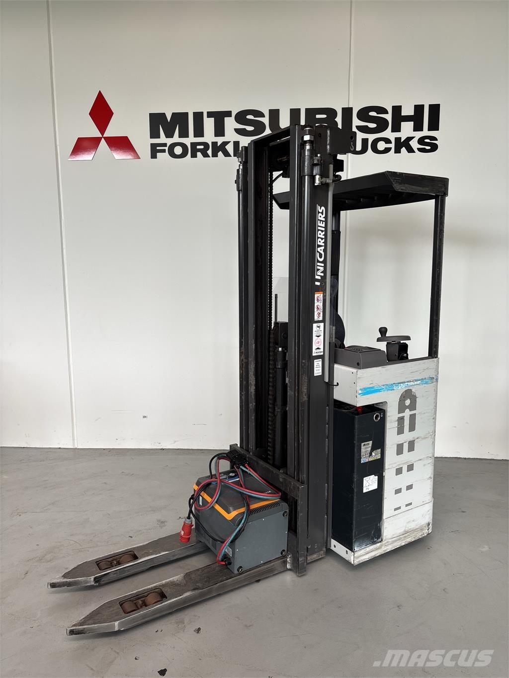 Atlet XJN160 Samopogonski ručni viličari