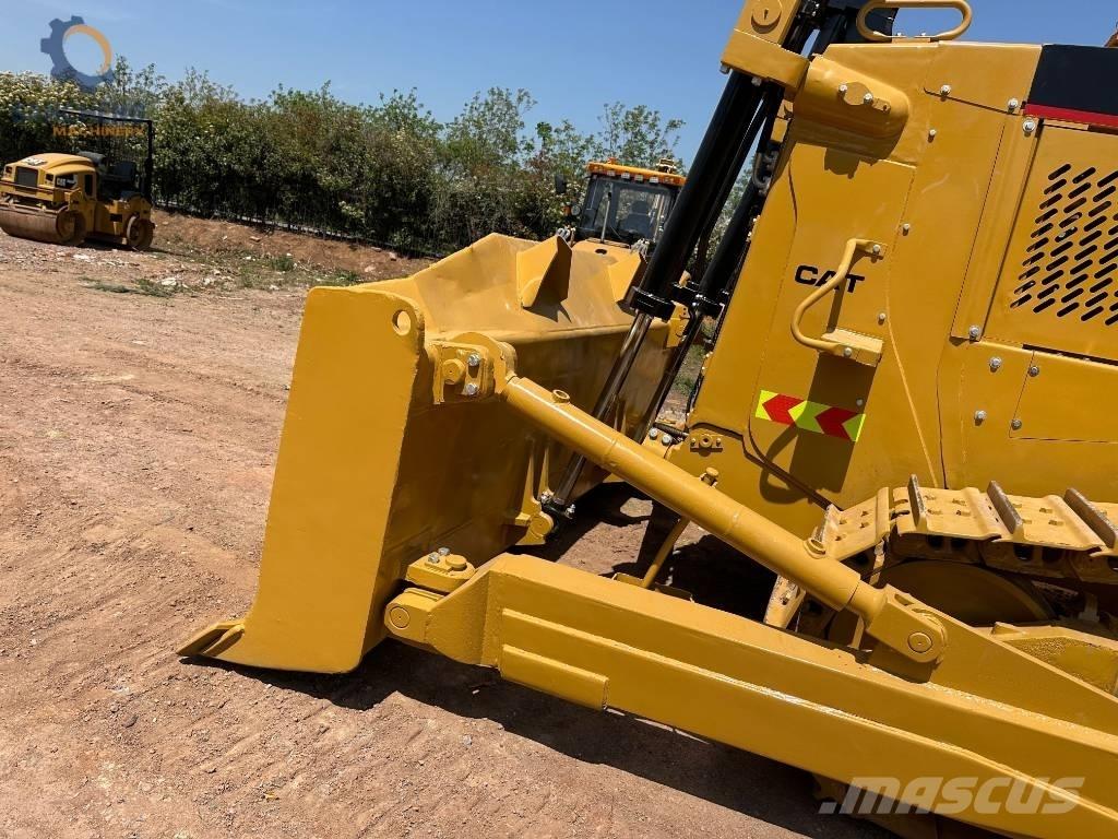 CAT D 8 R Buldožeri gusjeničari