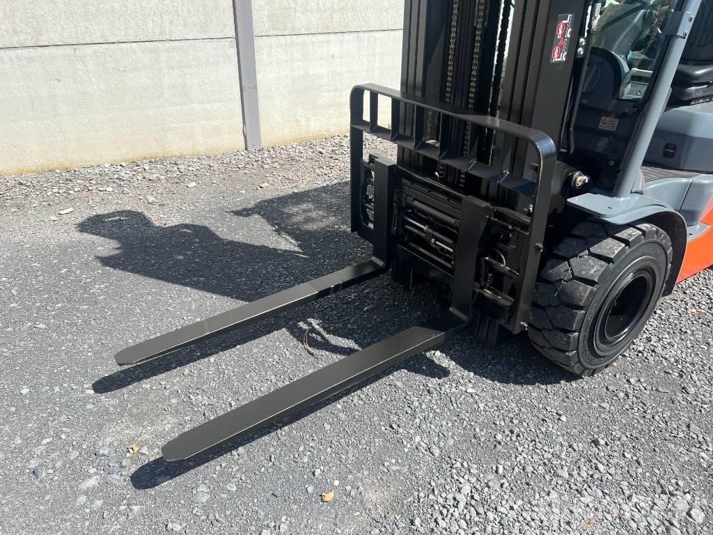 Toyota 02-8 FDF 25 Dizelski viličari