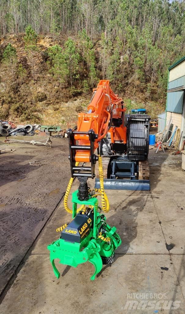 Hitachi ZX 210 Bageri gusjeničari
