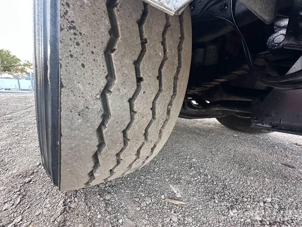 Mack MRU 613 Kombiji / vakuumski kamioni