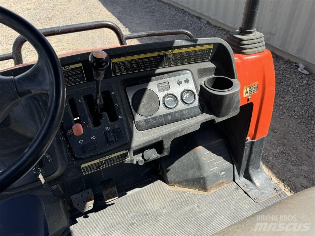Kubota rtv 900g6 Pomoćni strojevi