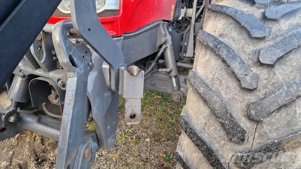 Massey Ferguson 7724 Traktori