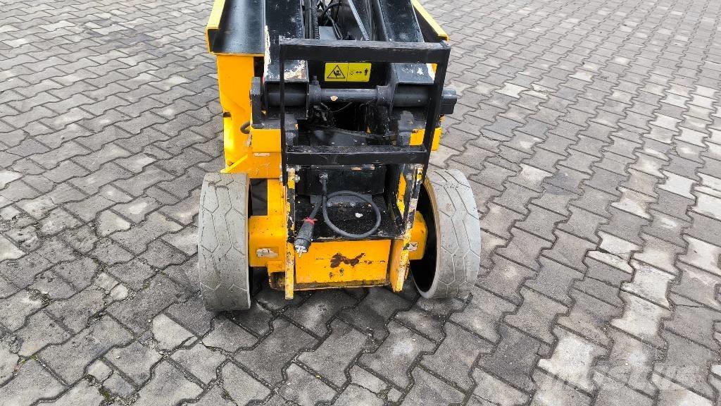 JLG 2030 ES Škaraste platforme