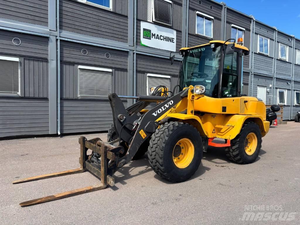 Volvo L 30 G Utovarivači na kotačima
