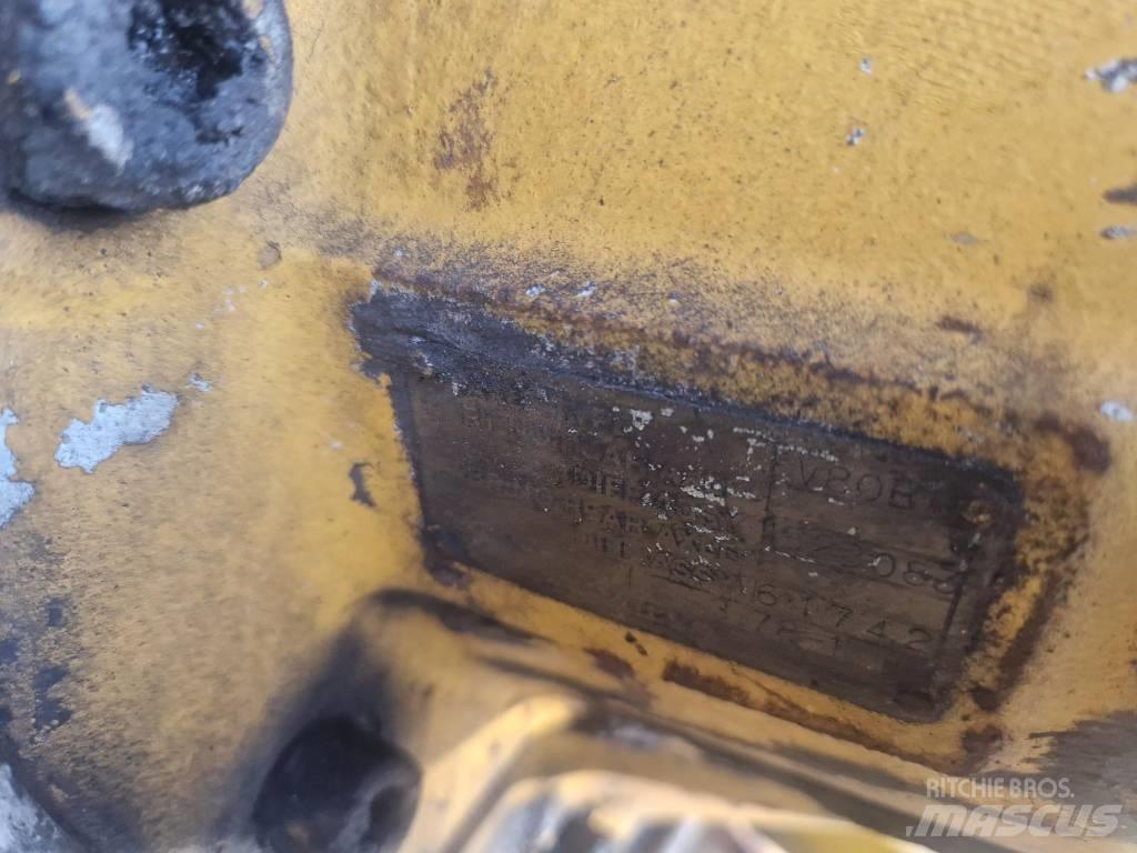 Volvo A25C Osi