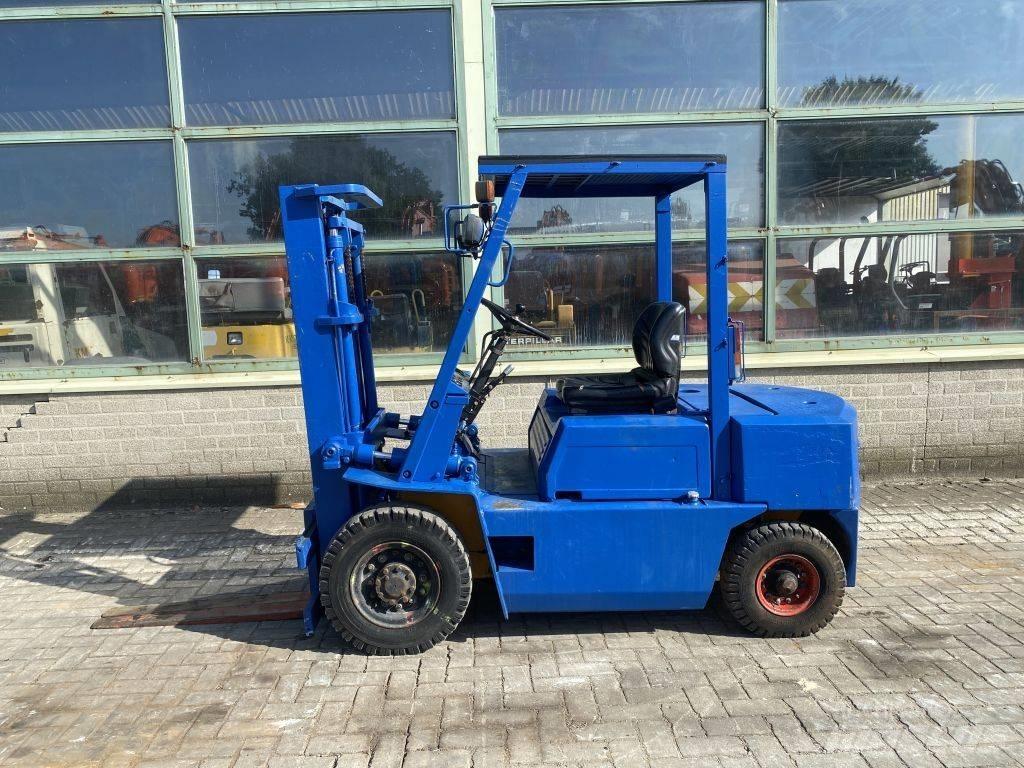 Komatsu FD 28-10 Dizelski viličari