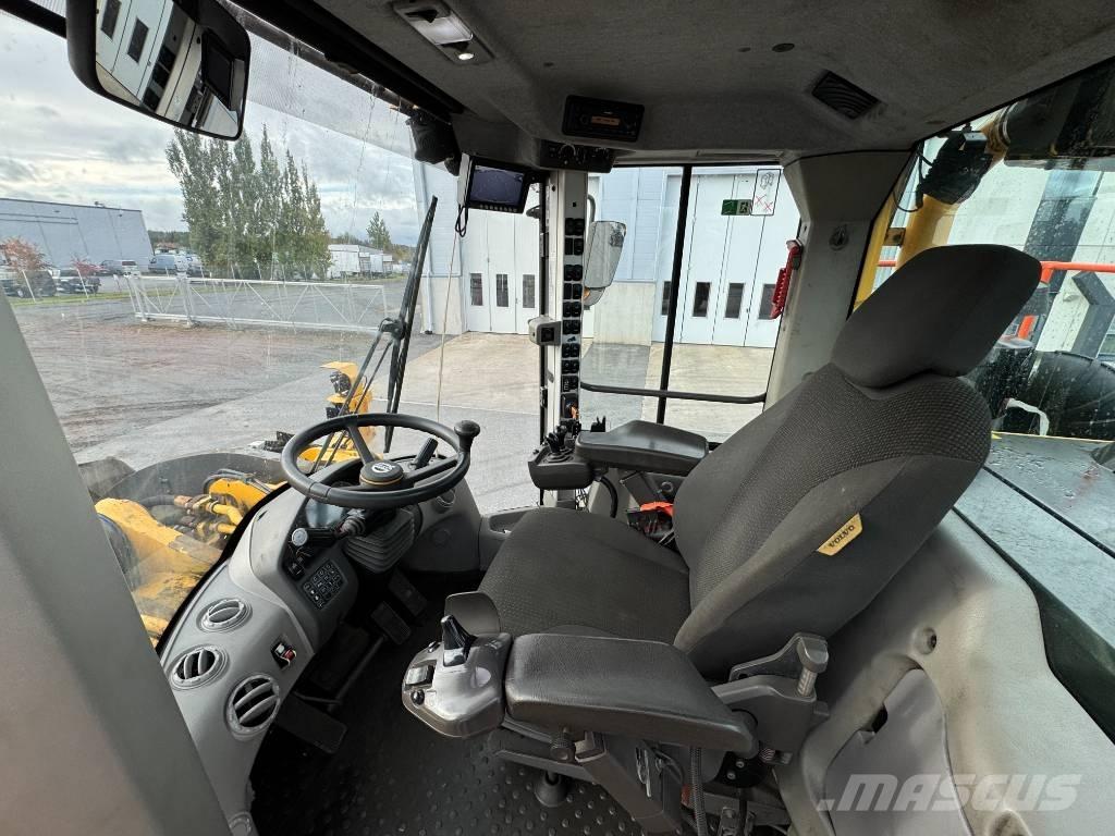 Volvo L 260 H Utovarivači na kotačima