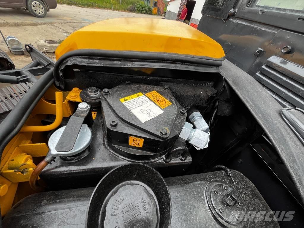 Komatsu PC 35 MR Mini bageri <7t