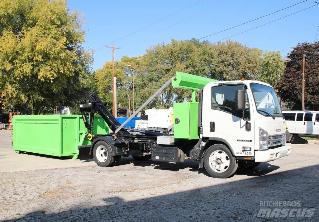 Isuzu NRR Rol kiper kamioni s kukama za dizanje