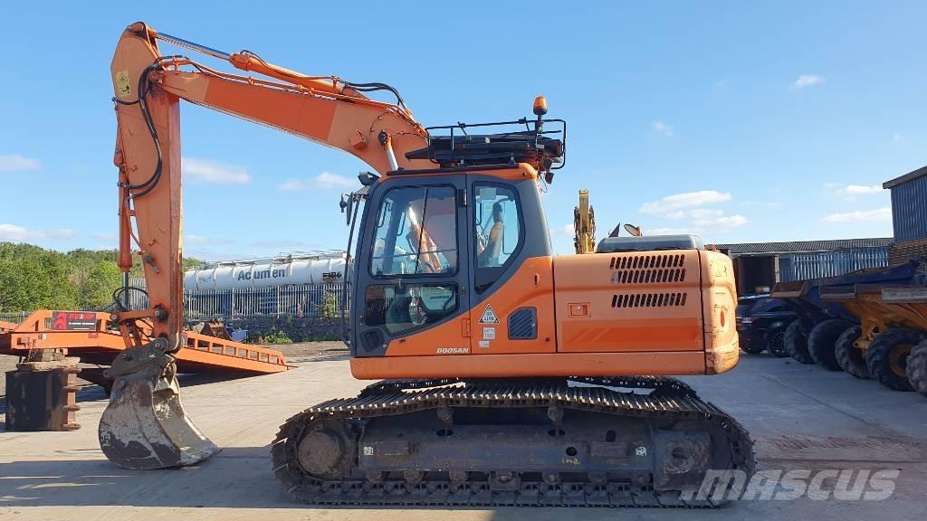 Doosan DX160LC-3 Bageri gusjeničari