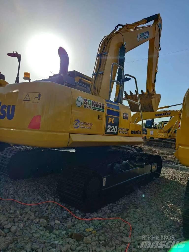Komatsu PC 220-8 Bageri gusjeničari